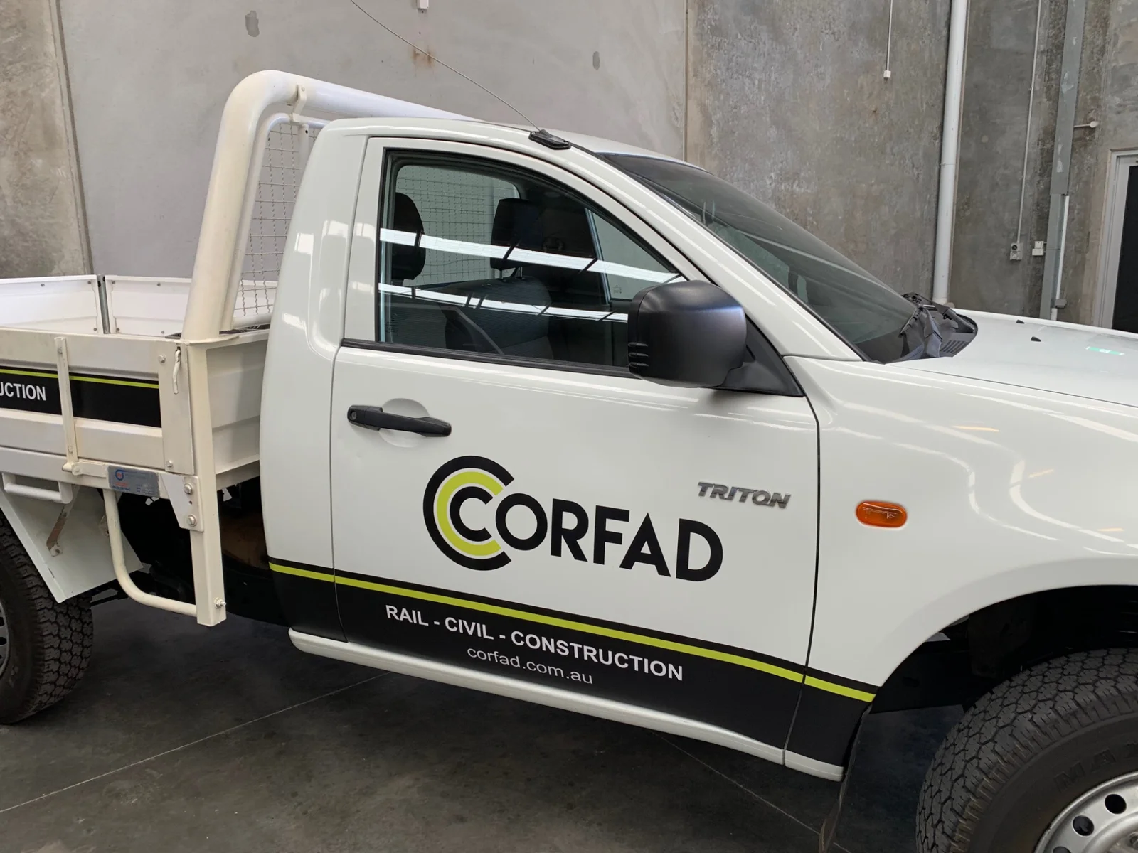 RADesignz project: Trade ute graphics