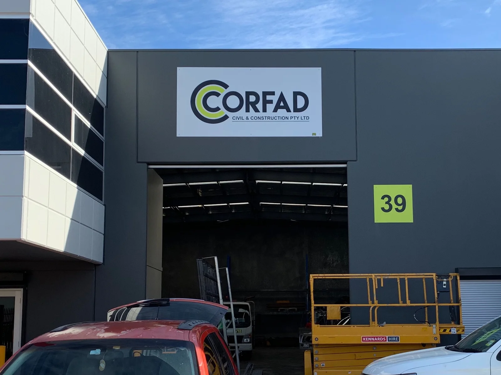 RADesignz project: Commercial building sign