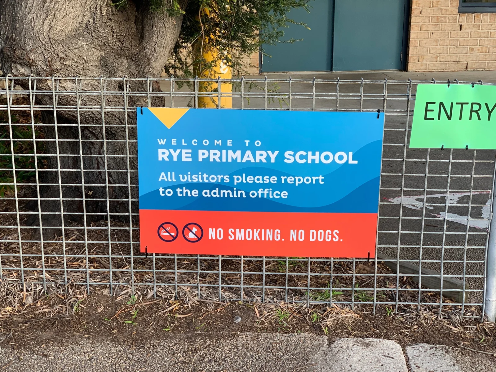 RADesignz project: School visitor information sign