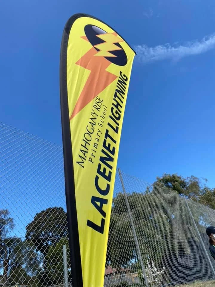 RADesignz project: Yellow sports feather flag