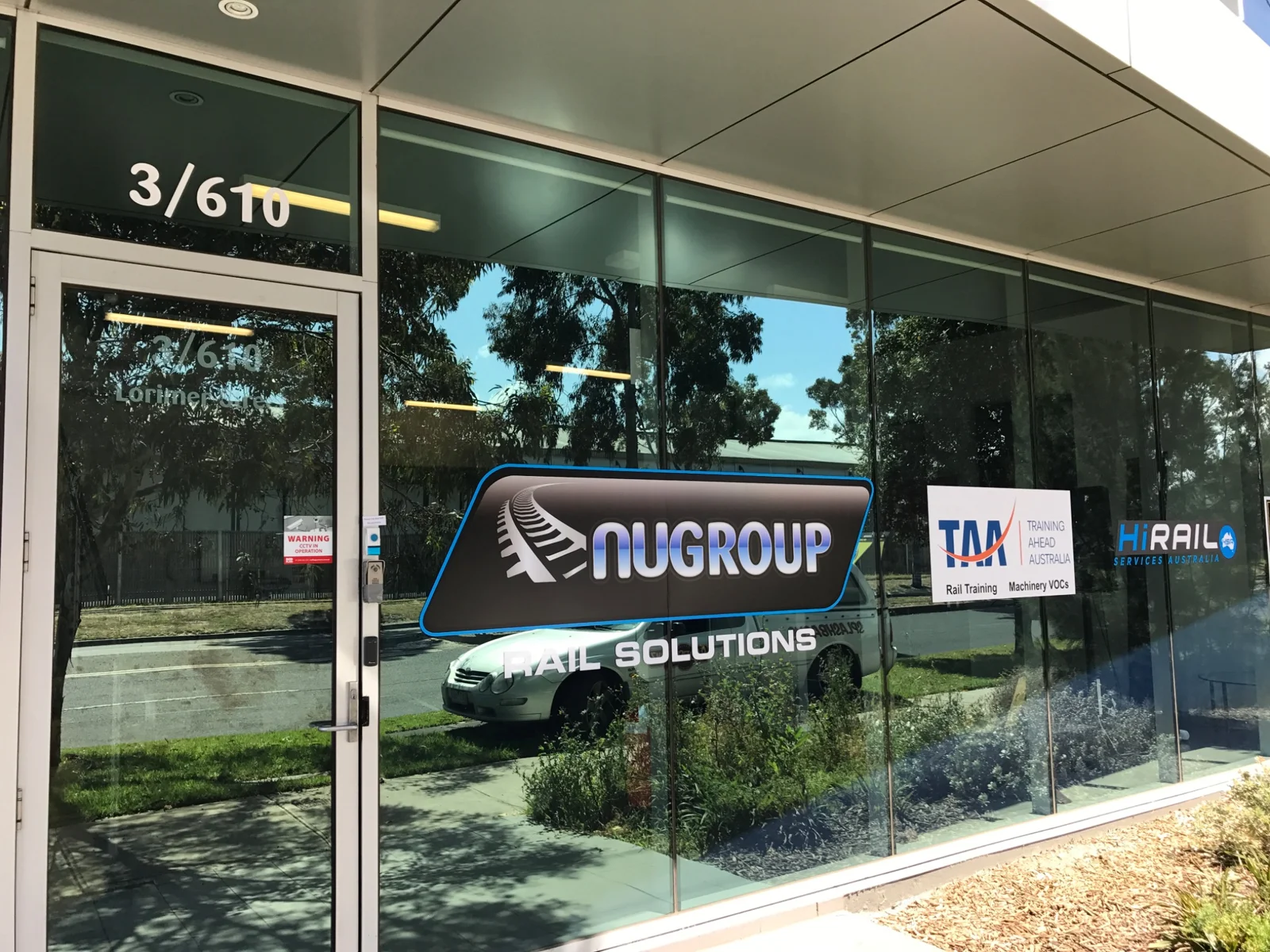 RADesignz project: Commercial window signage