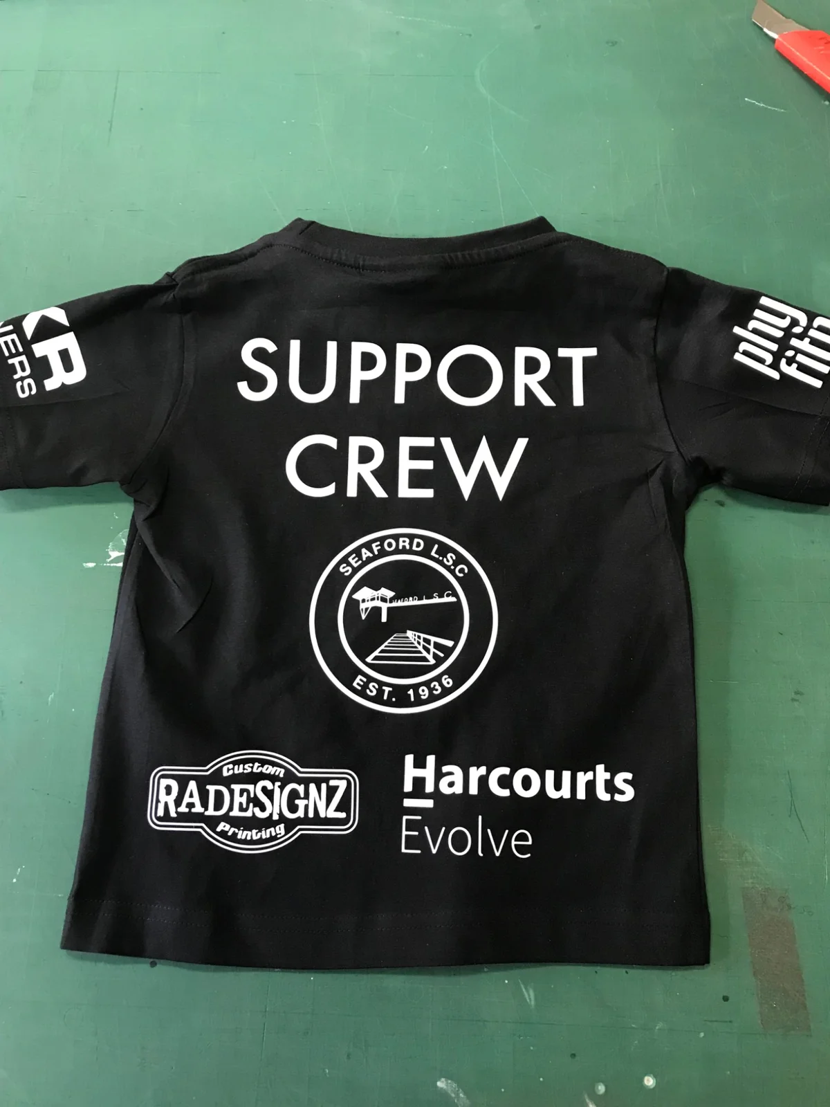 RADesignz project: Printed support crew shirt